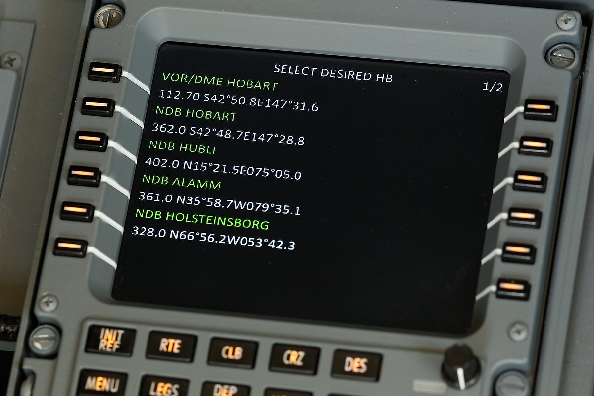 Flight Deck Solutions B737 CDU① heli)Flight Deck Solutions B737